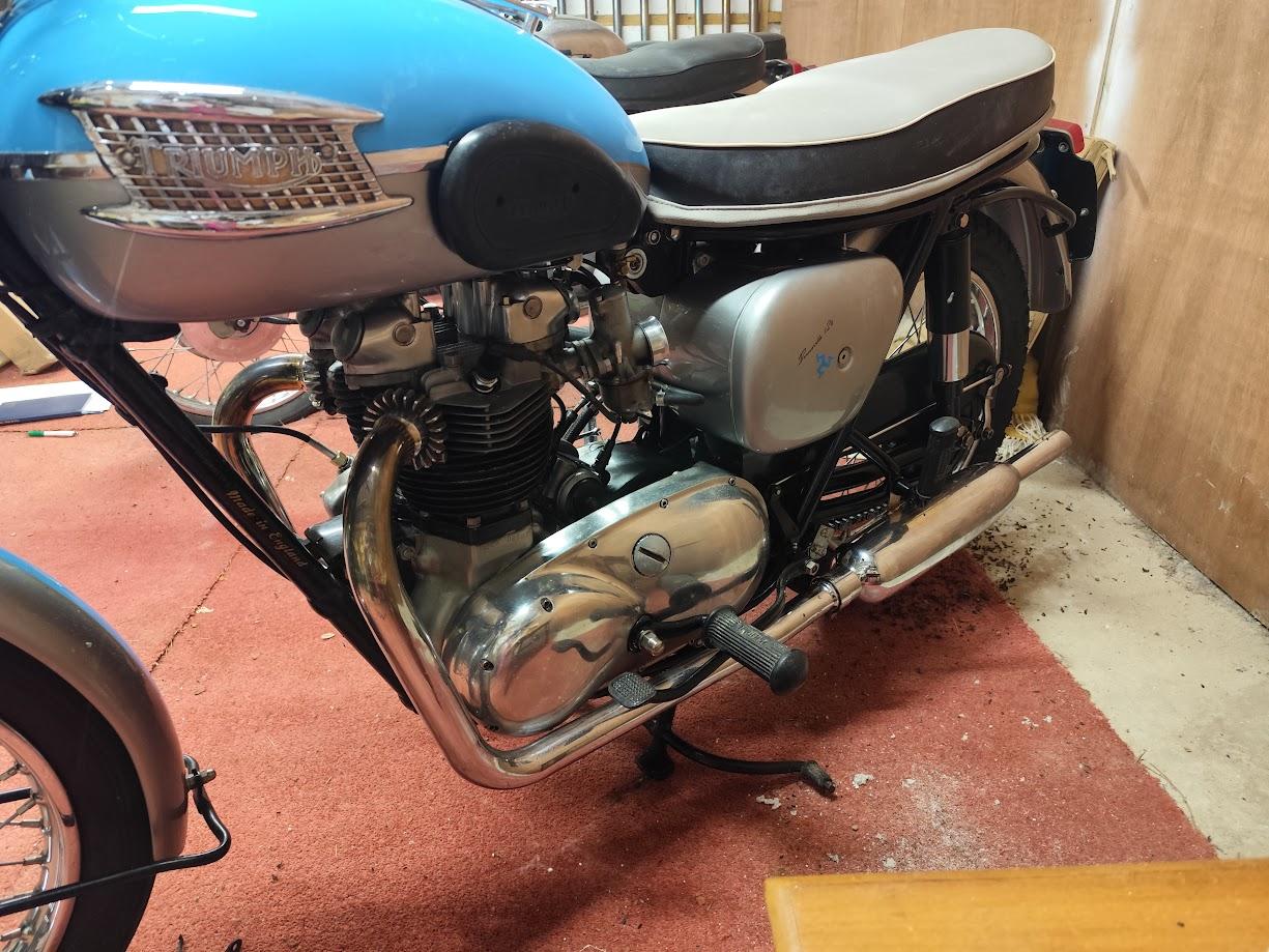 1960 Triumph BONNEVILLE 650