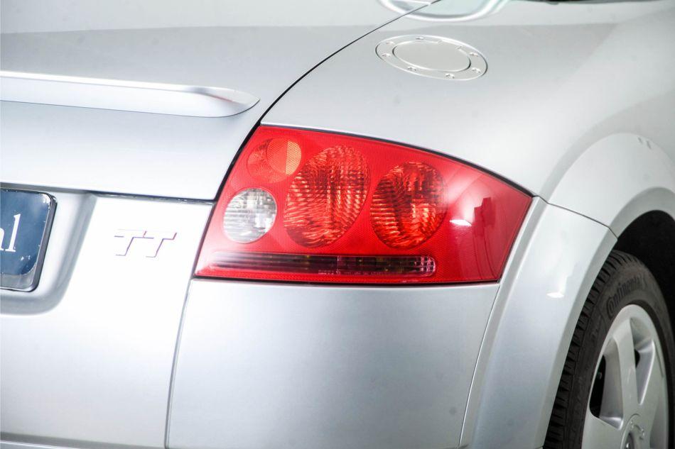 2000 Audi TT