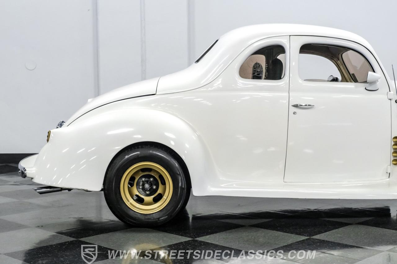 1940 Ford 5-Window Coupe Streetrod