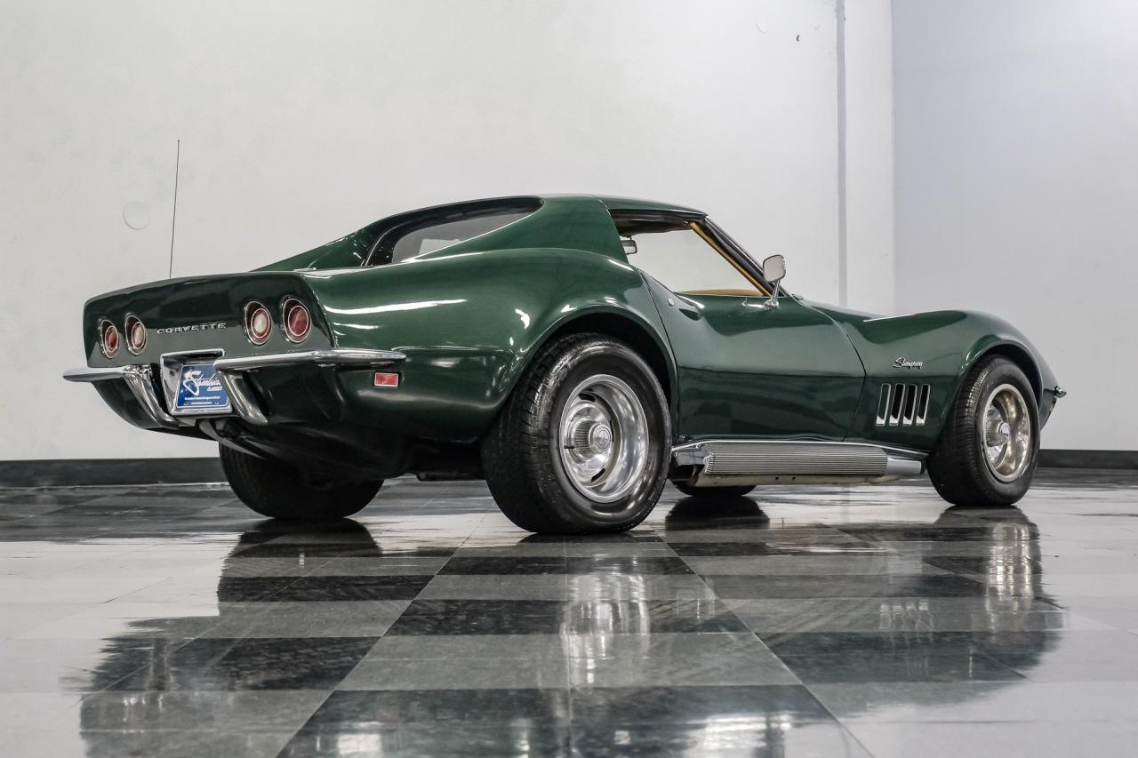 1969 Chevrolet Corvette 427 Tri-Power