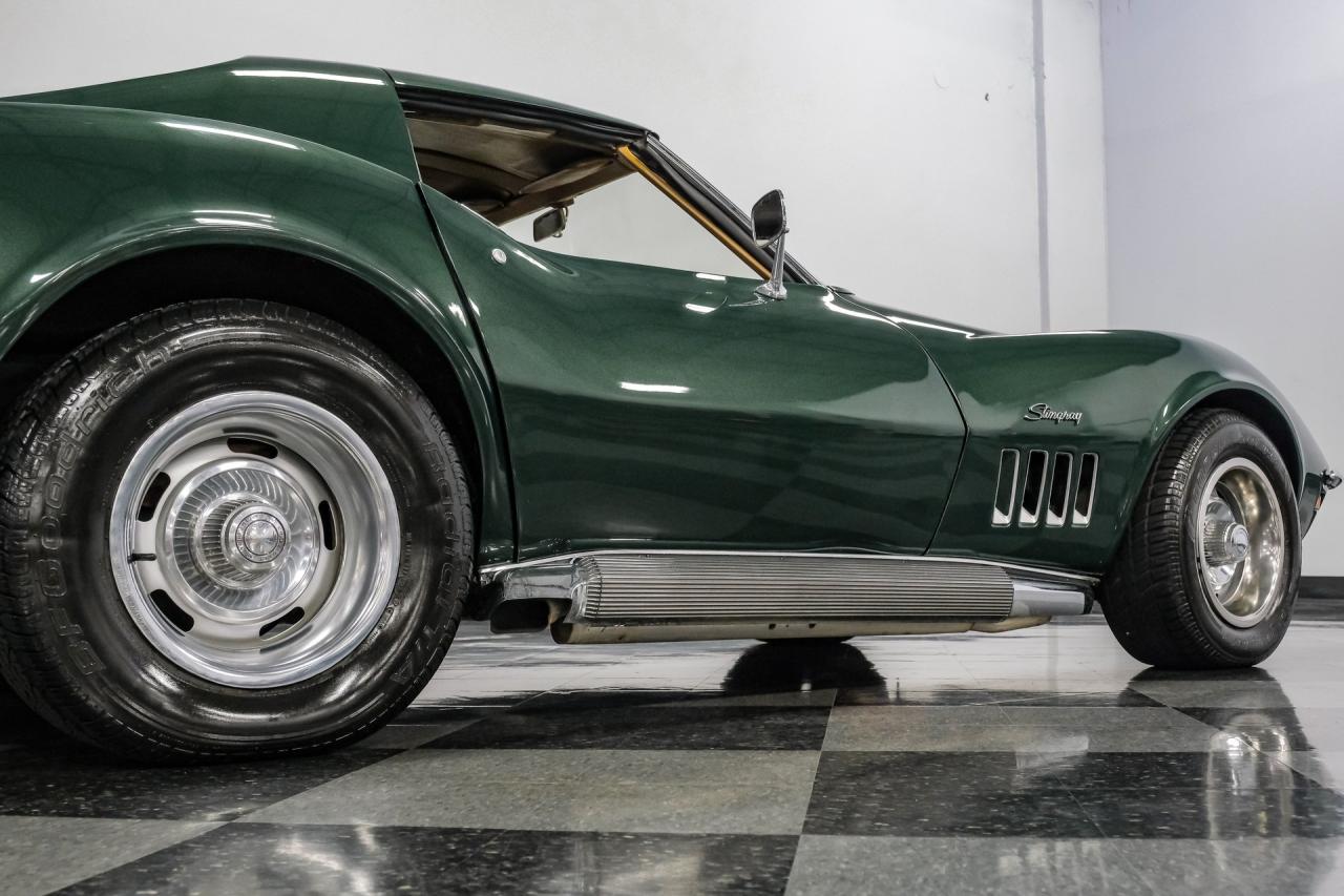 1969 Chevrolet Corvette 427 Tri-Power