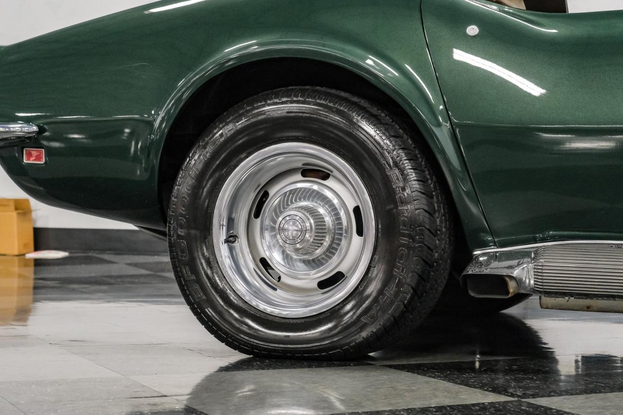 1969 Chevrolet Corvette 427 Tri-Power