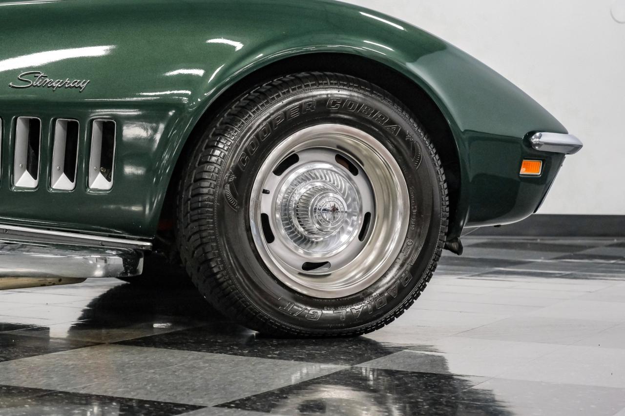 1969 Chevrolet Corvette 427 Tri-Power