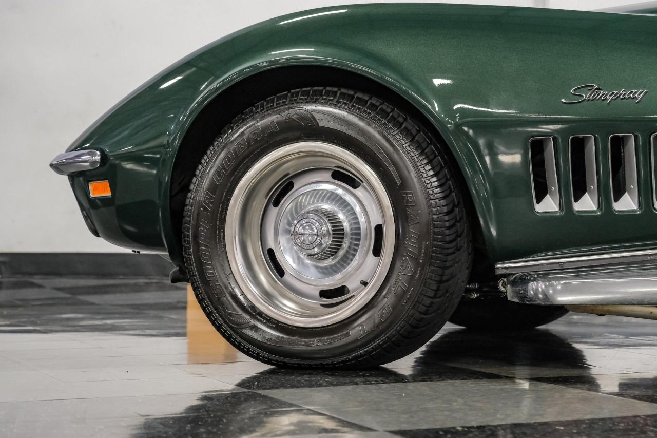 1969 Chevrolet Corvette 427 Tri-Power