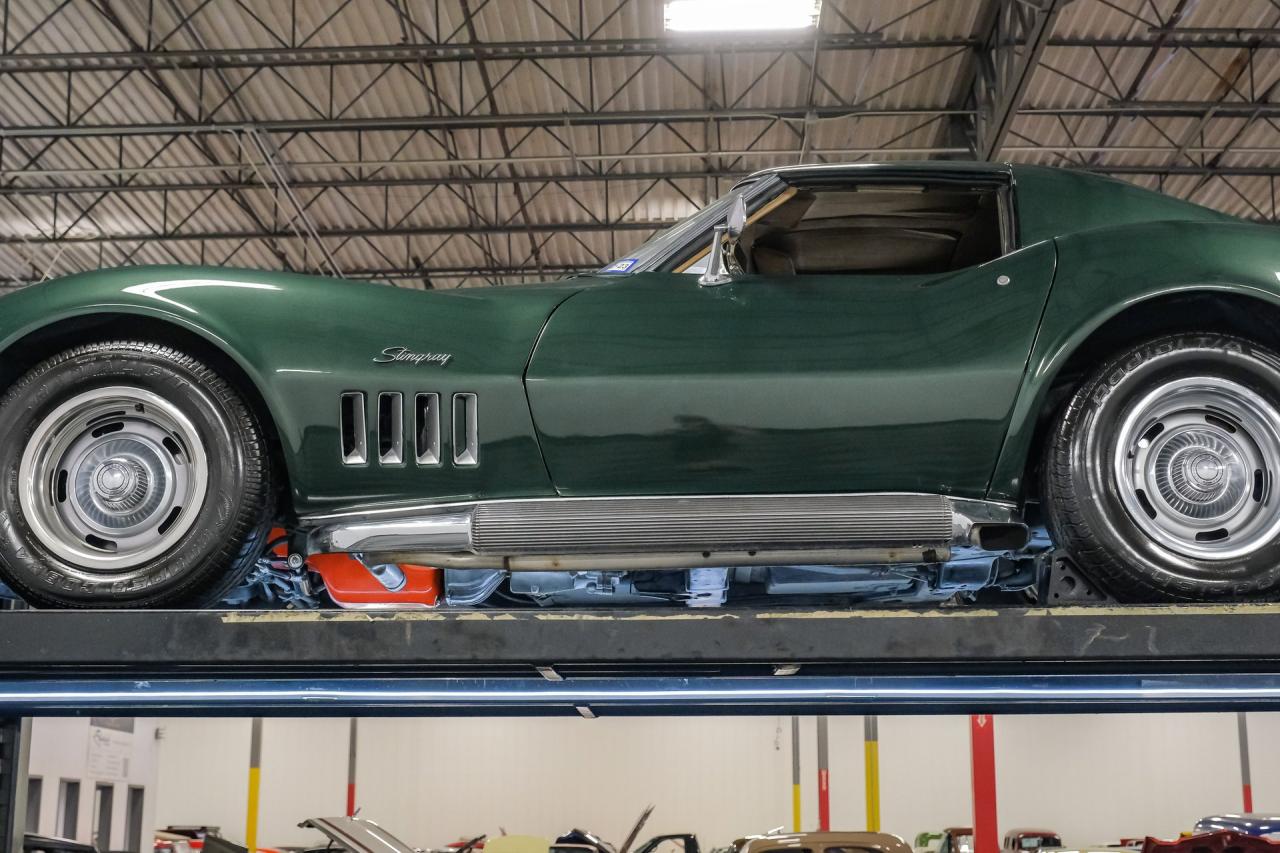 1969 Chevrolet Corvette 427 Tri-Power