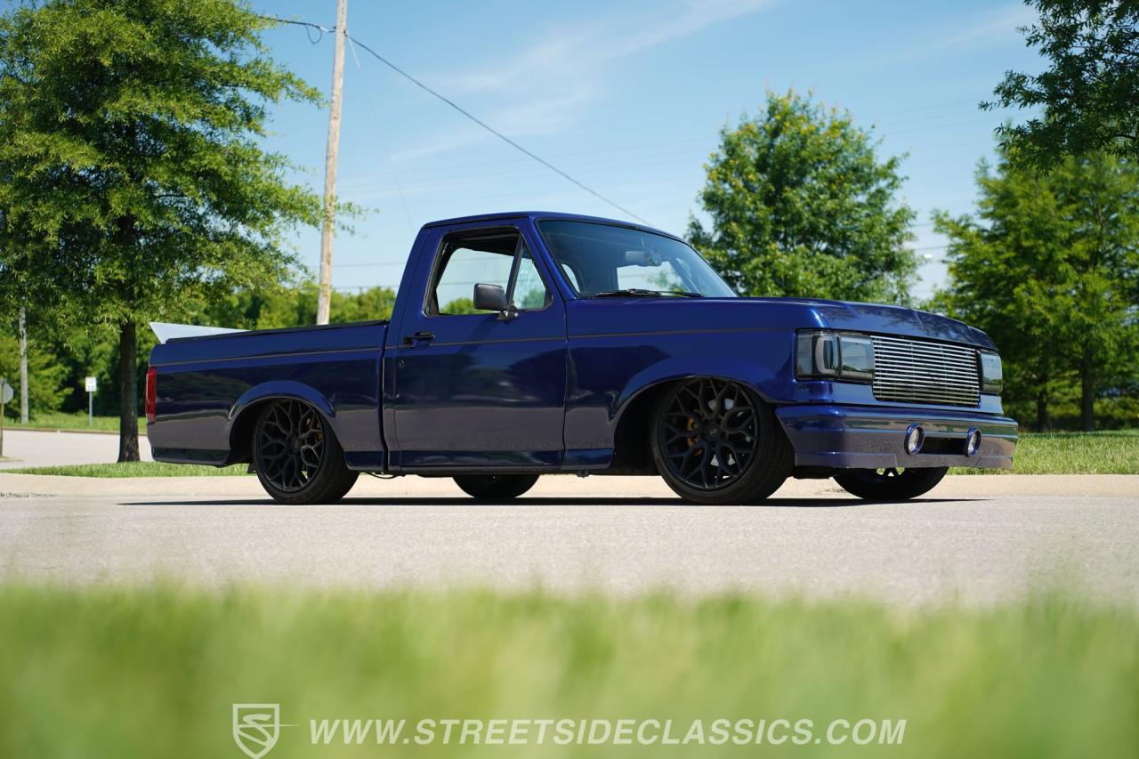 1990 Ford F-150 Restomod