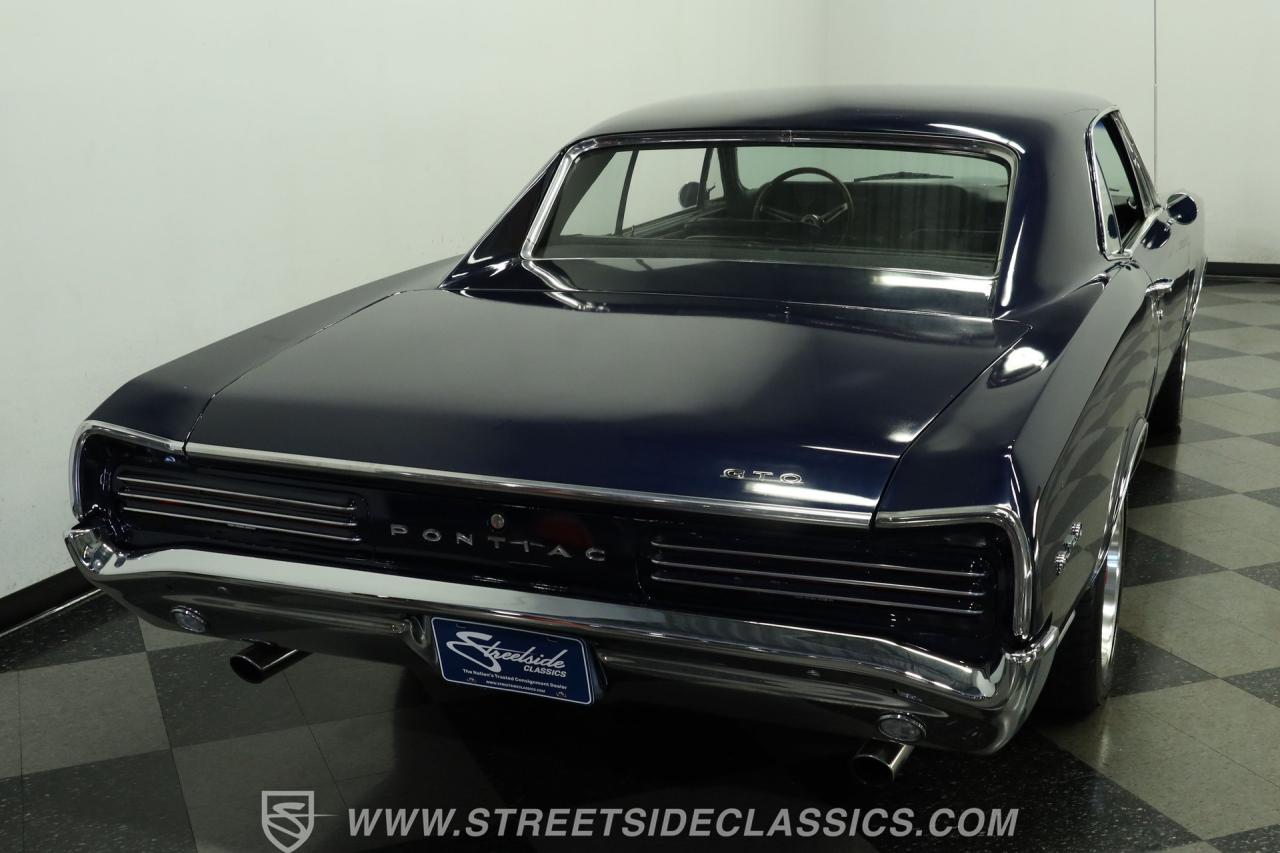 1966 Pontiac GTO Tri Power