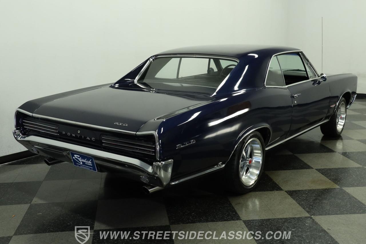 1966 Pontiac GTO Tri Power