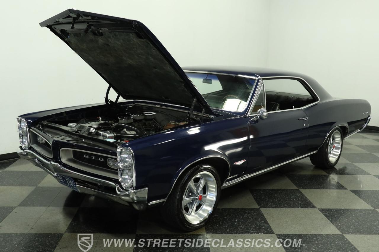 1966 Pontiac GTO Tri Power