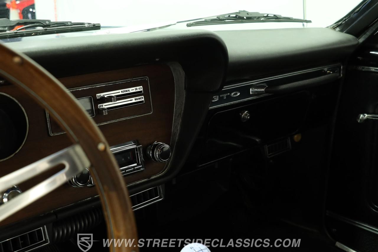1966 Pontiac GTO Tri Power