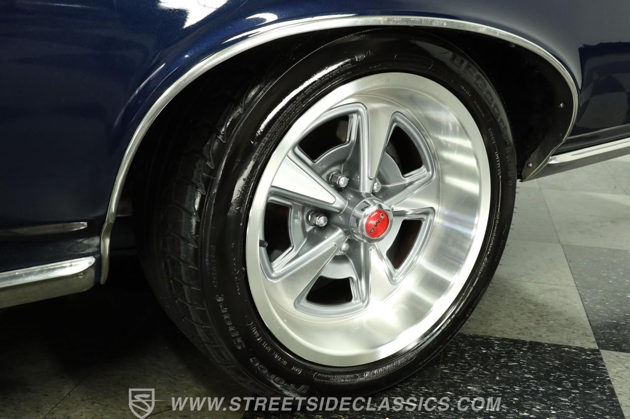 1966 Pontiac GTO Tri Power