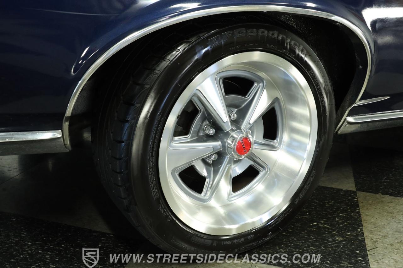 1966 Pontiac GTO Tri Power