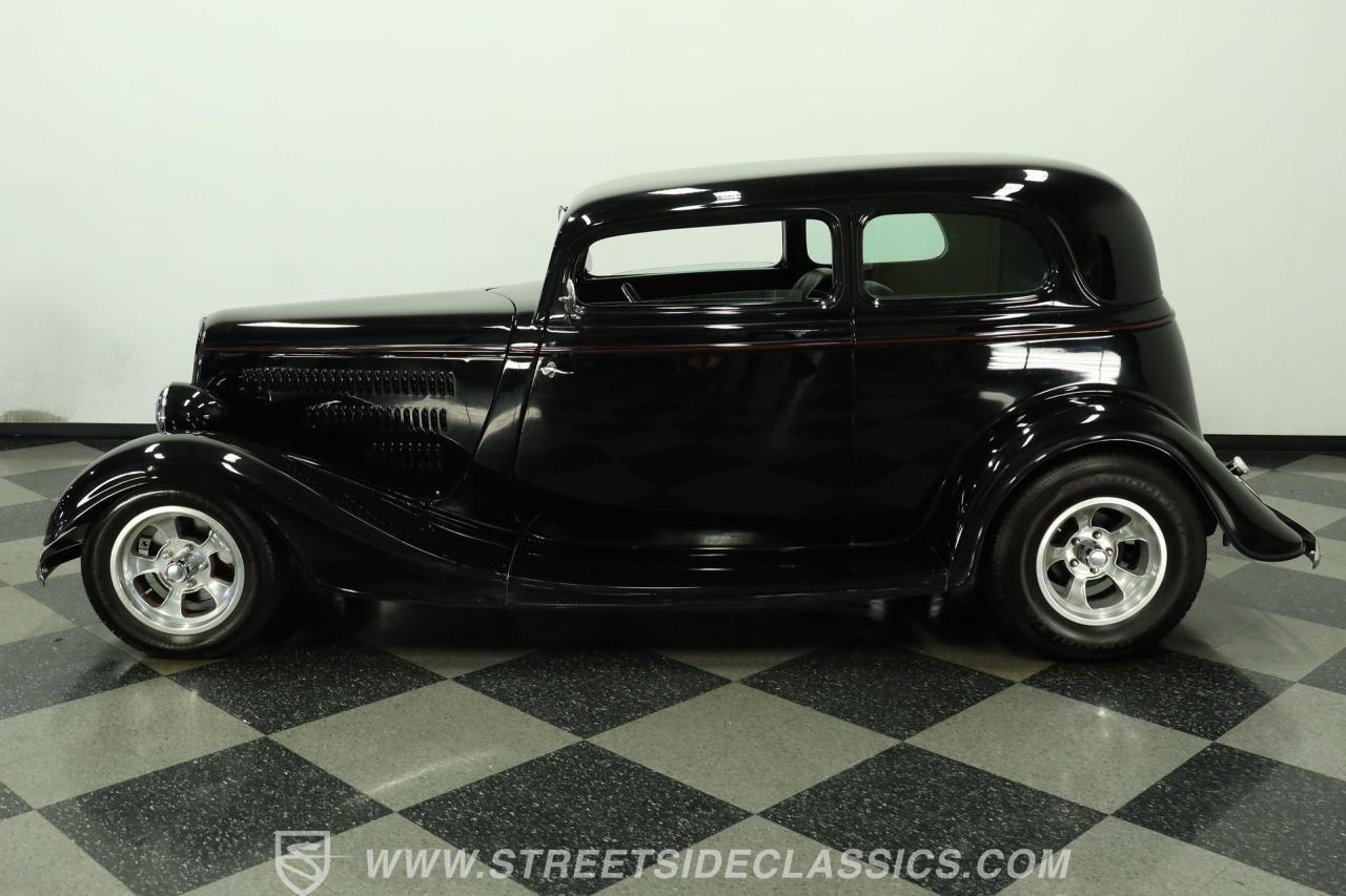 1933 Ford Victoria Street Rod