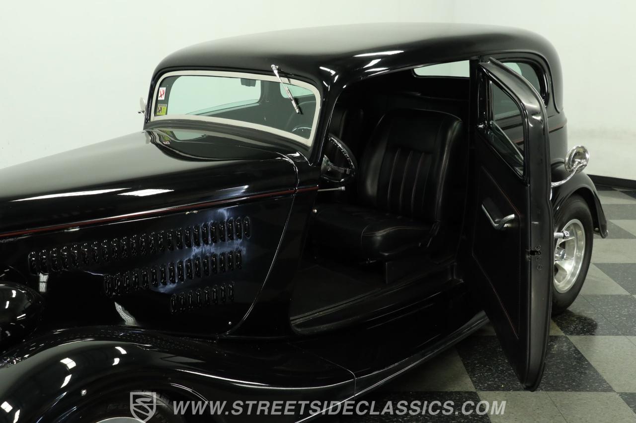 1933 Ford Victoria Street Rod