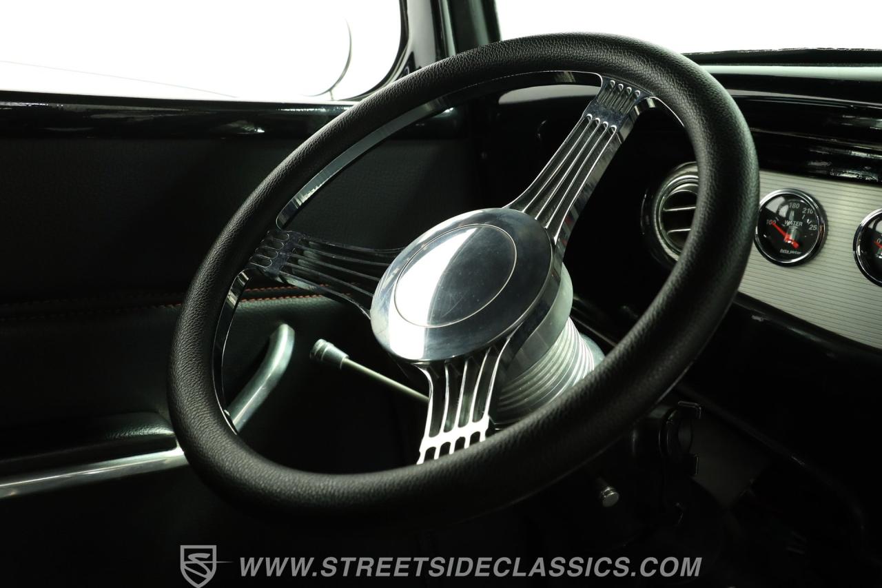 1933 Ford Victoria Street Rod