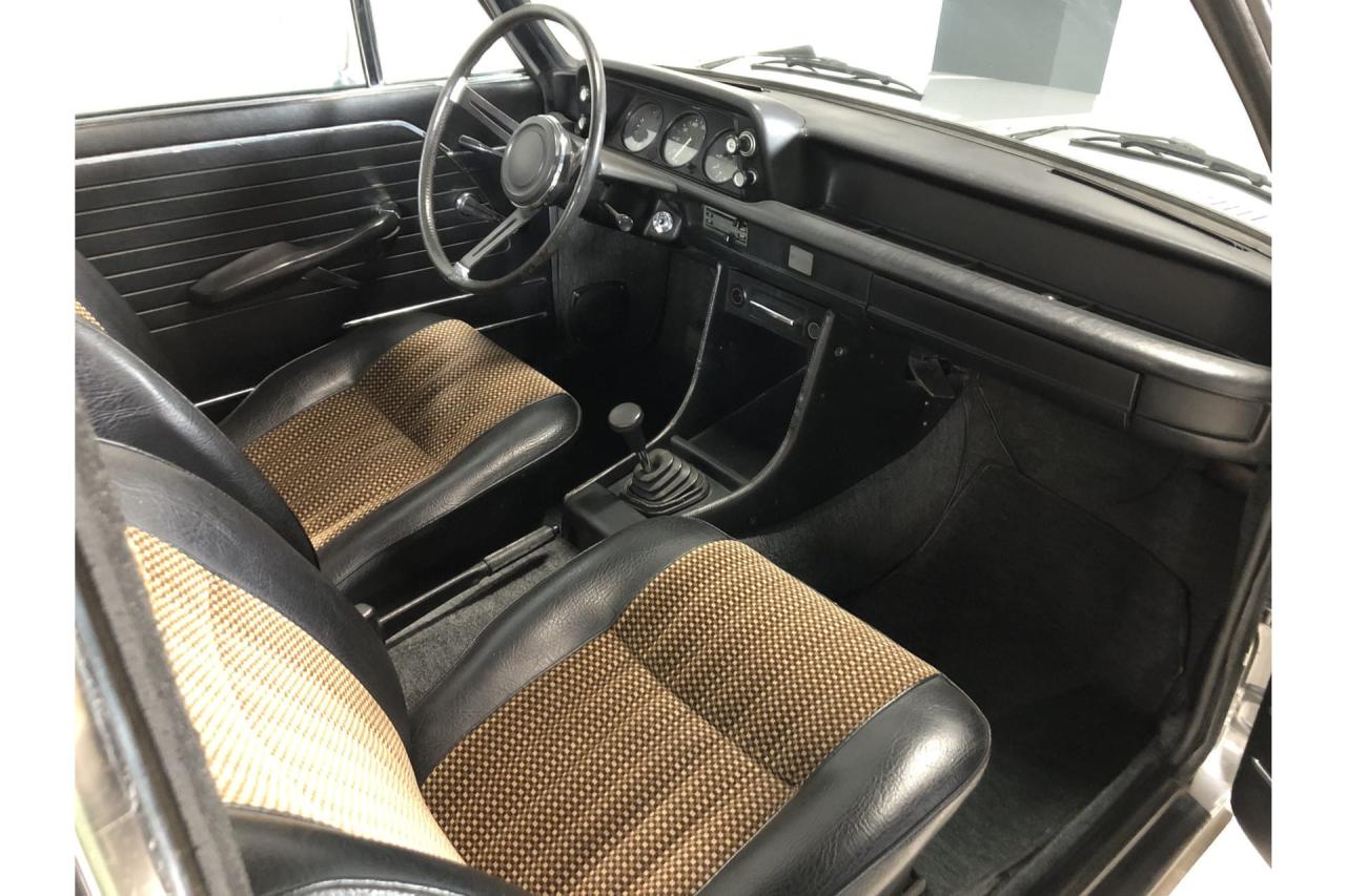 1972 BMW 2002 Baur Convertible