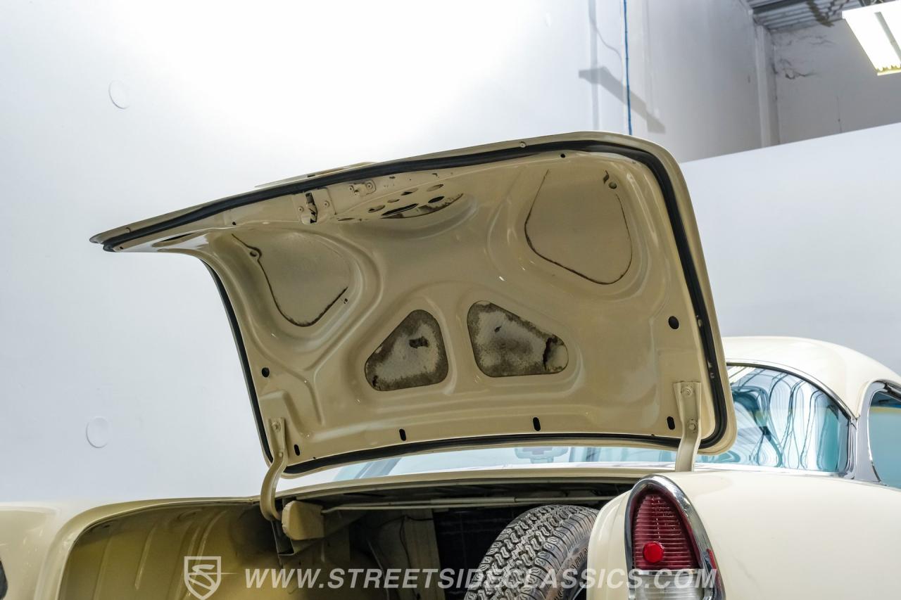 1955 Chevrolet Bel Air 2 Door Hardtop