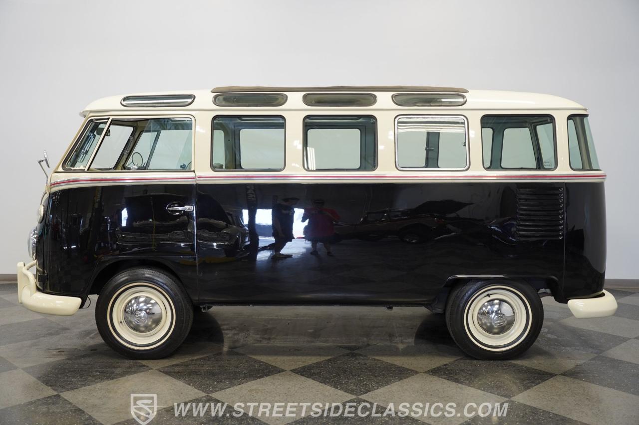 1975 Volkswagen Type 2 23 Window Deluxe
