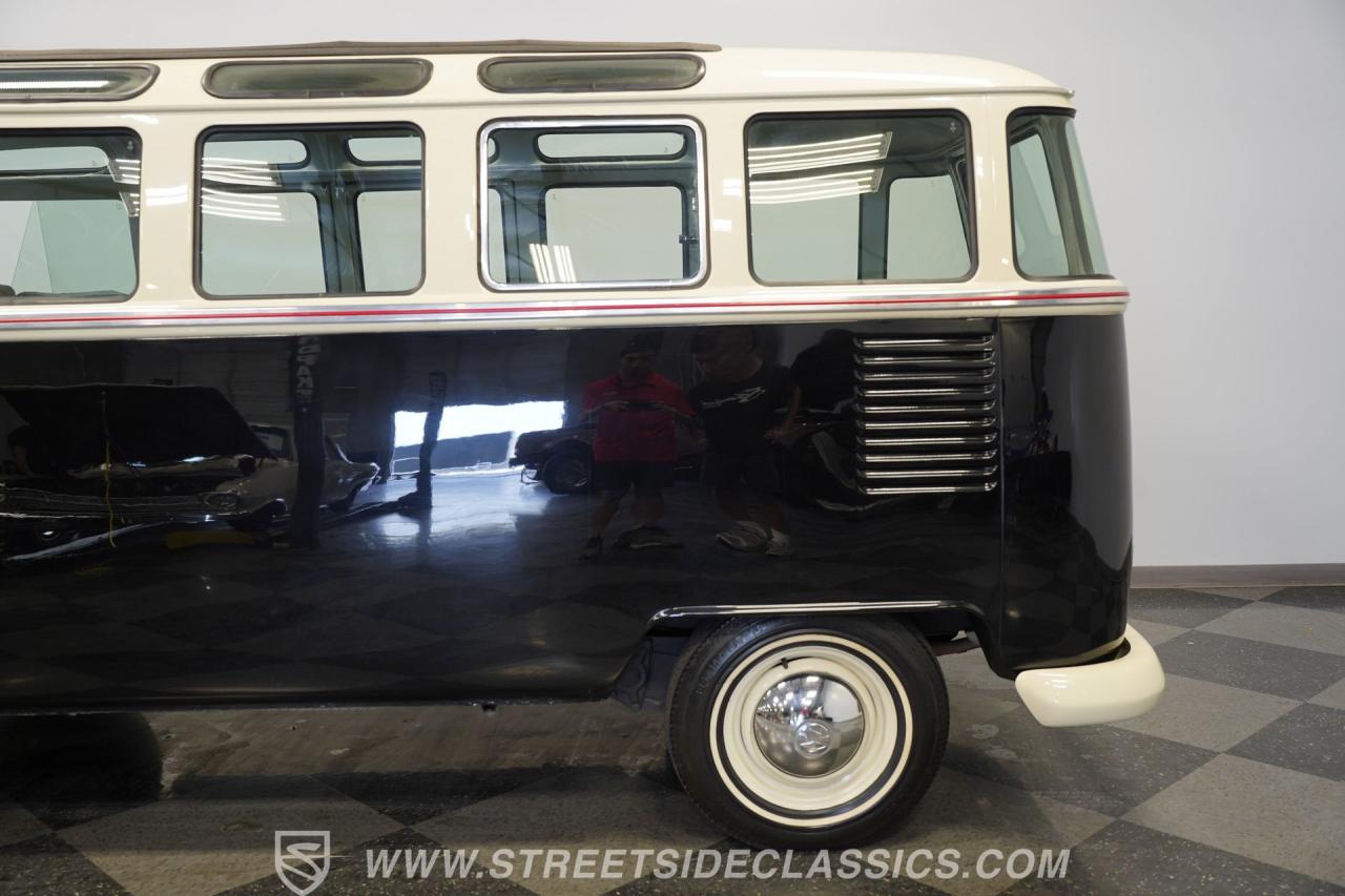 1975 Volkswagen Type 2 23 Window Deluxe
