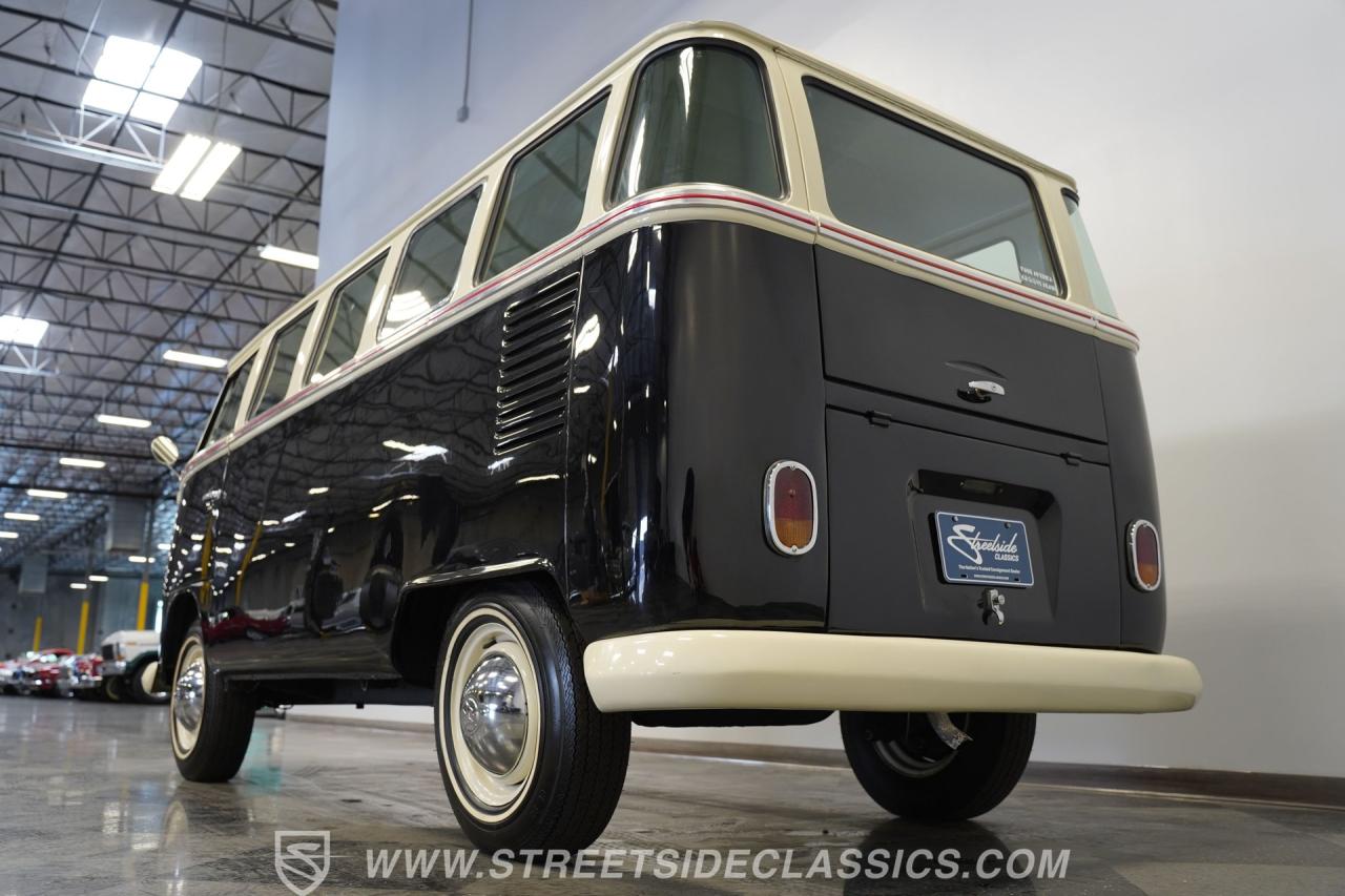 1975 Volkswagen Type 2 23 Window Deluxe