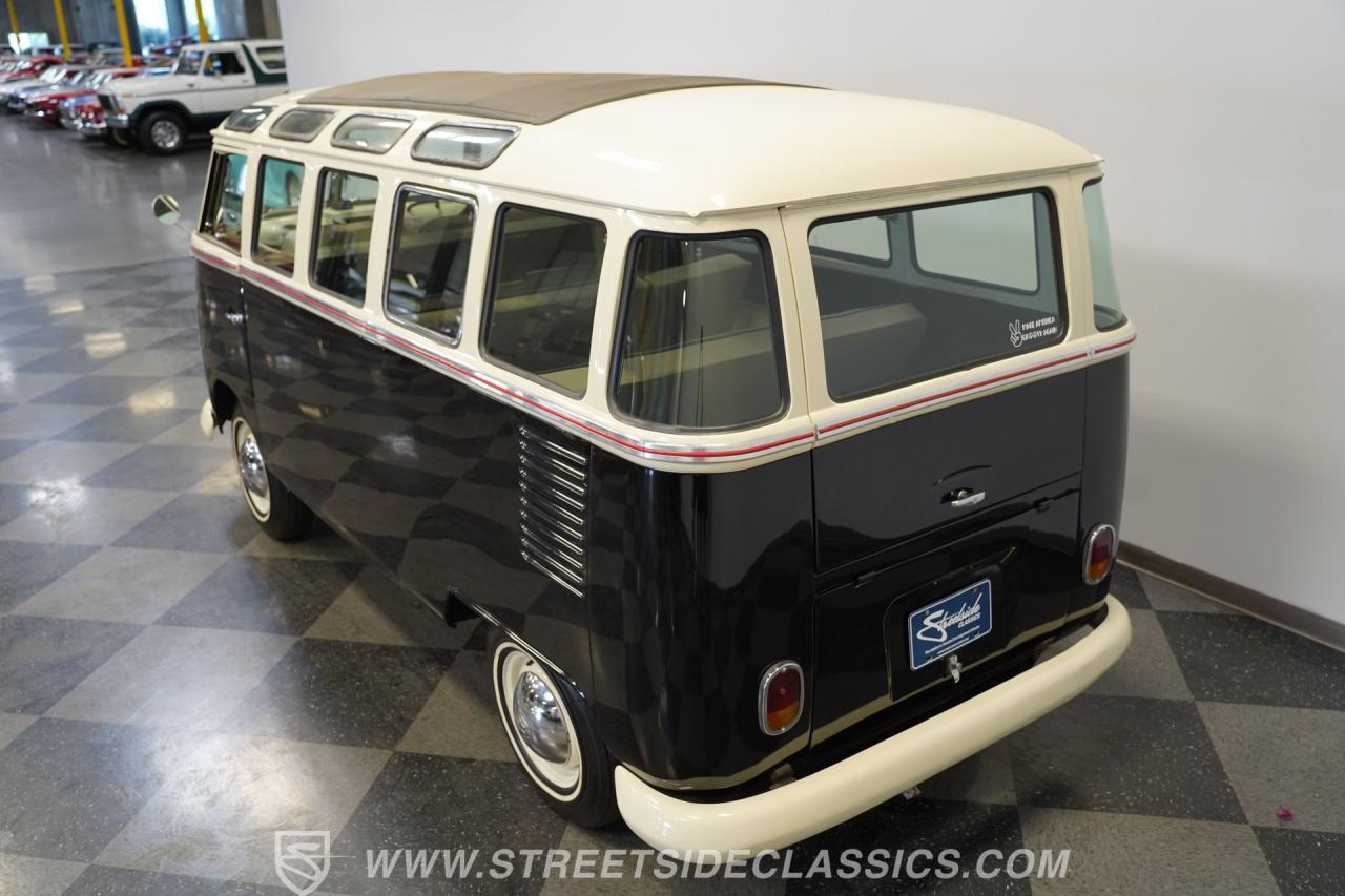 1975 Volkswagen Type 2 23 Window Deluxe