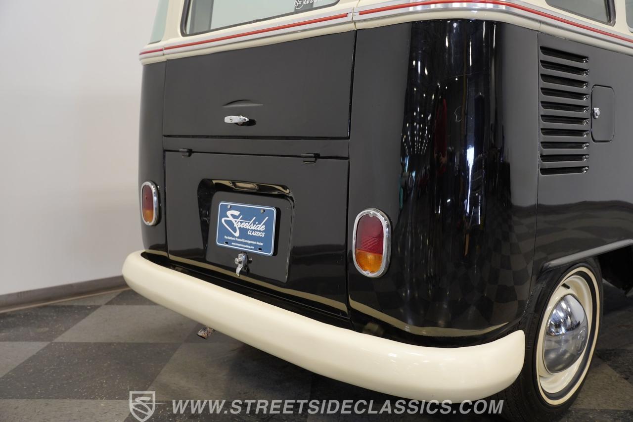 1975 Volkswagen Type 2 23 Window Deluxe