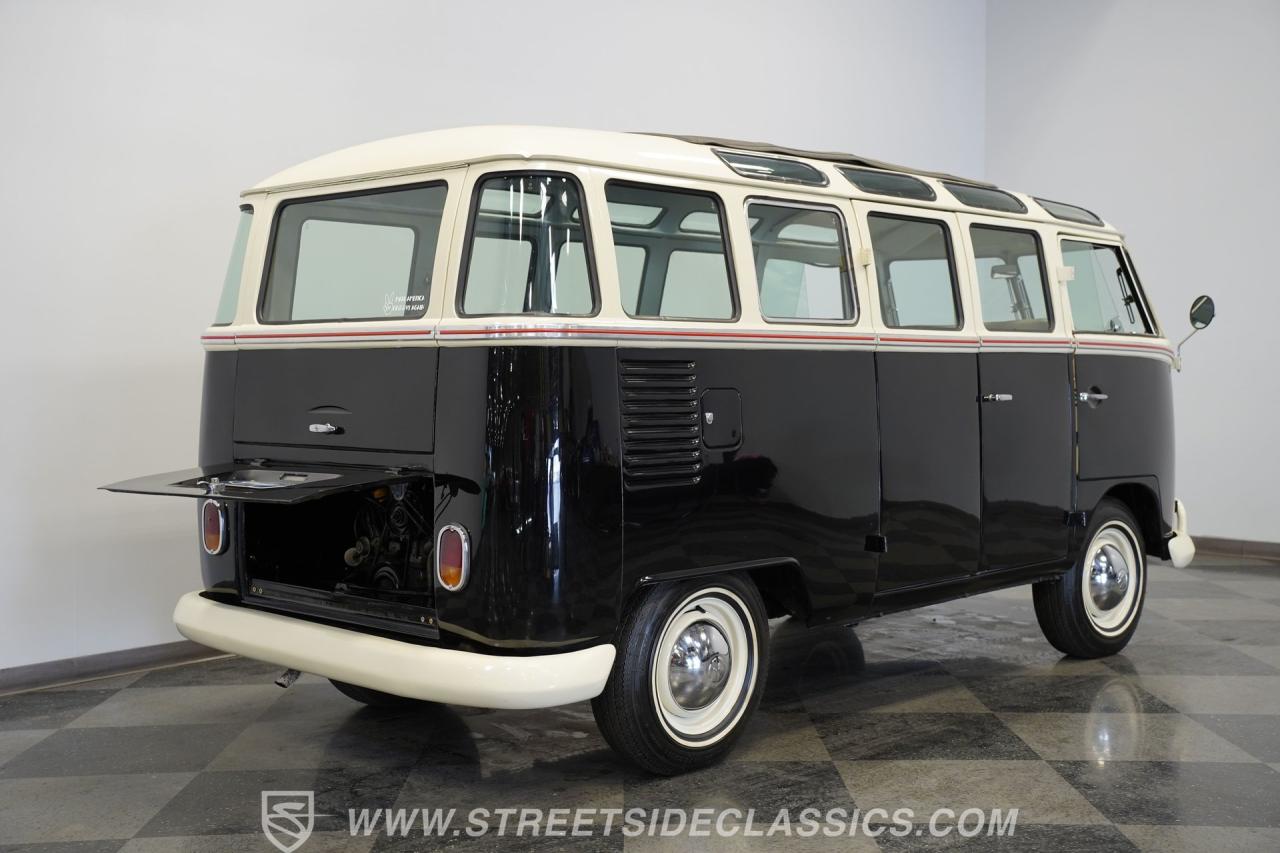 1975 Volkswagen Type 2 23 Window Deluxe