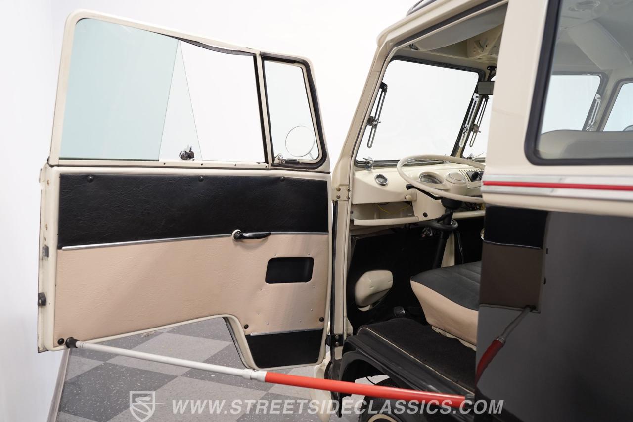 1975 Volkswagen Type 2 23 Window Deluxe