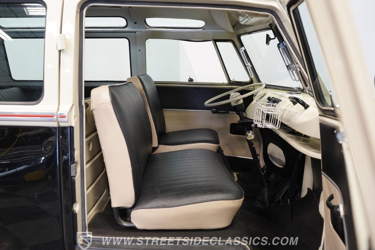 1975 Volkswagen Type 2 23 Window Deluxe