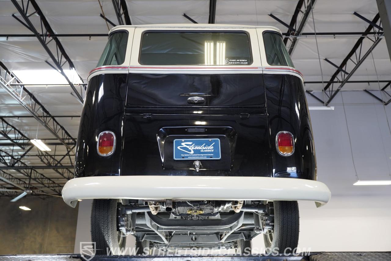 1975 Volkswagen Type 2 23 Window Deluxe