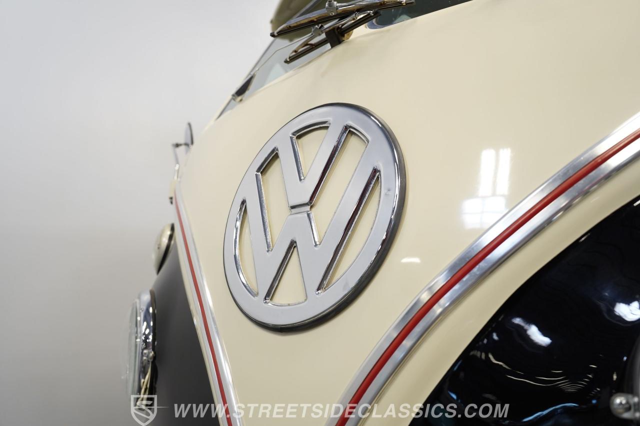 1975 Volkswagen Type 2 23 Window Deluxe