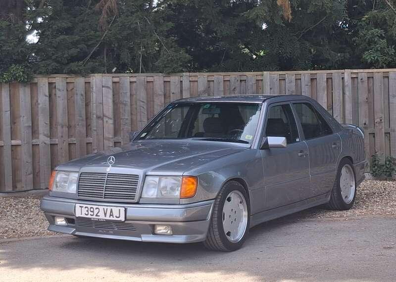 1990 Mercedes - Benz 300E AMG