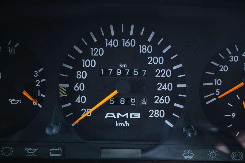 1990 Mercedes - Benz 300E AMG