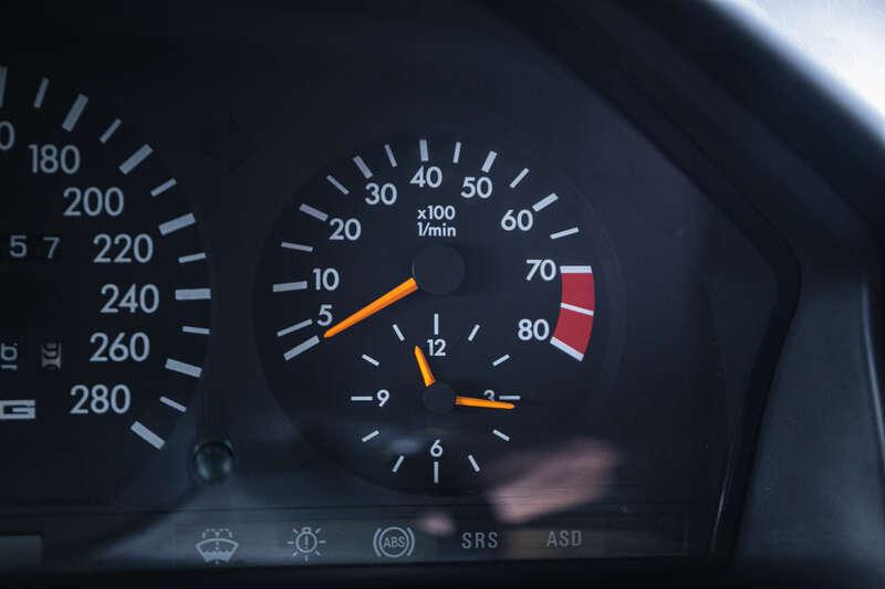 1990 Mercedes - Benz 300E AMG