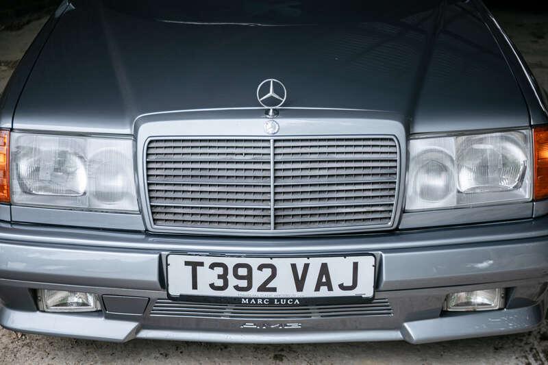 1990 Mercedes - Benz 300E AMG
