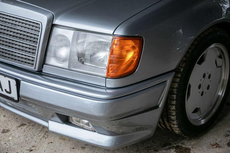 1990 Mercedes - Benz 300E AMG