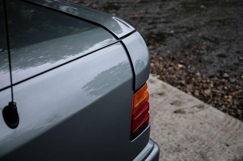 1990 Mercedes - Benz 300E AMG