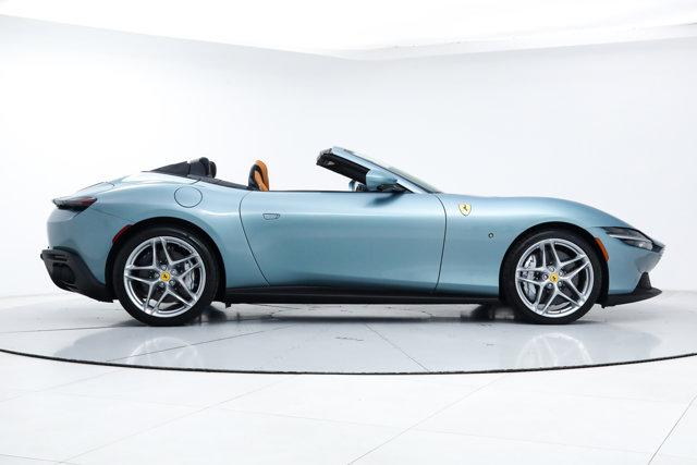 2025 Ferrari ROMA SPIDER