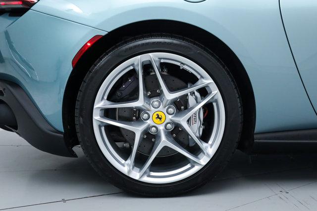 2025 Ferrari ROMA SPIDER