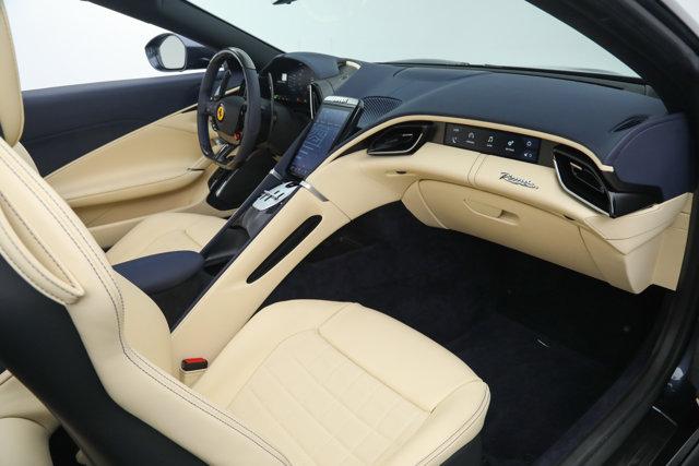 2025 Ferrari ROMA SPIDER