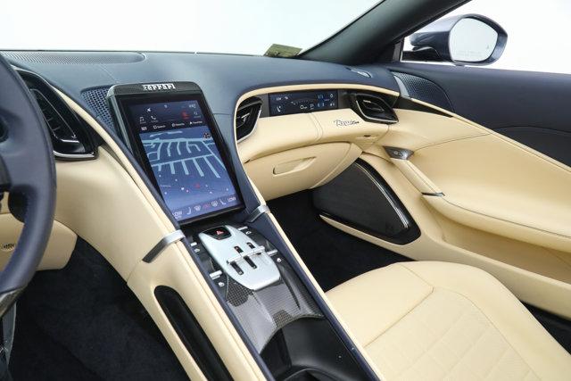 2025 Ferrari ROMA SPIDER