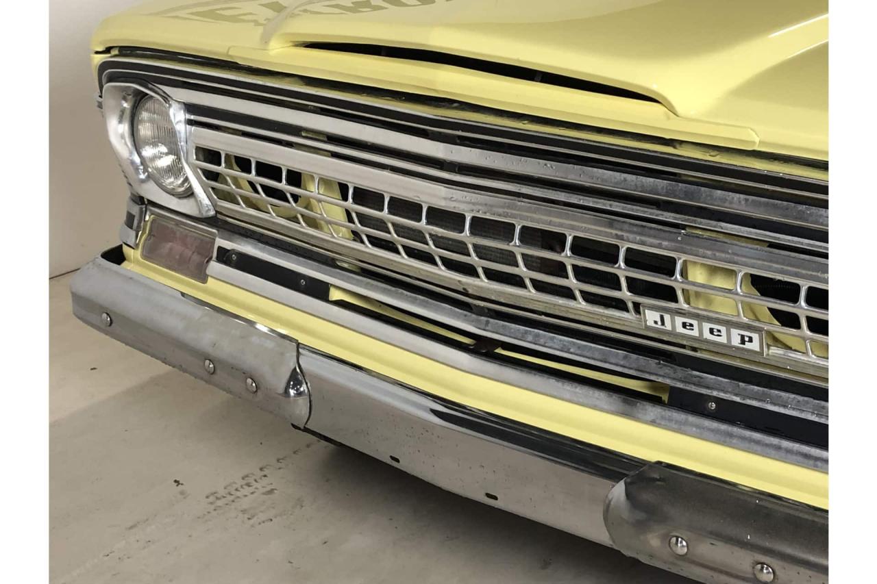 1973 Jeep Wagoneer Station