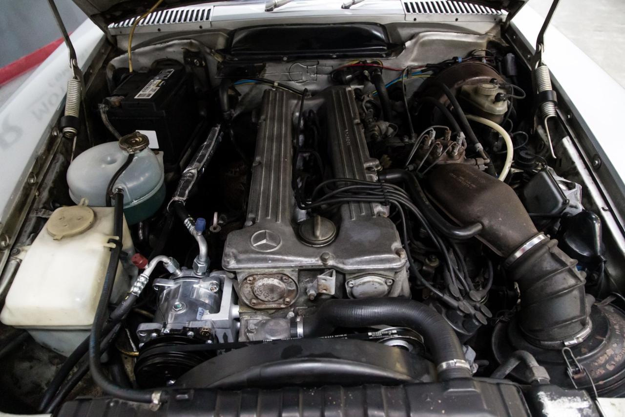 1979 Mercedes - Benz 280 SLC 4 speed