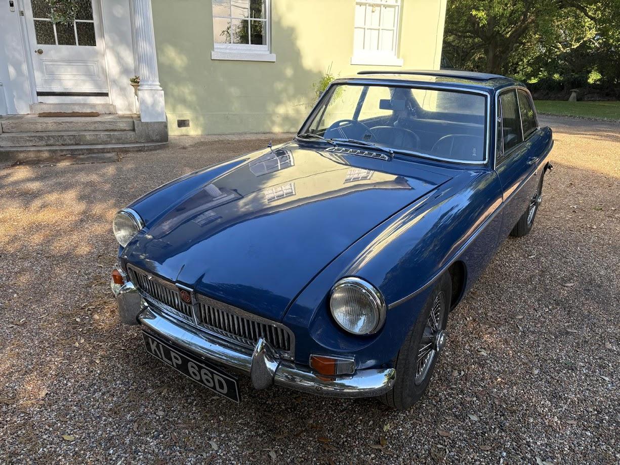 1966 MG B GT