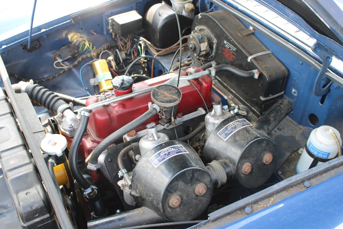 1966 MG B GT
