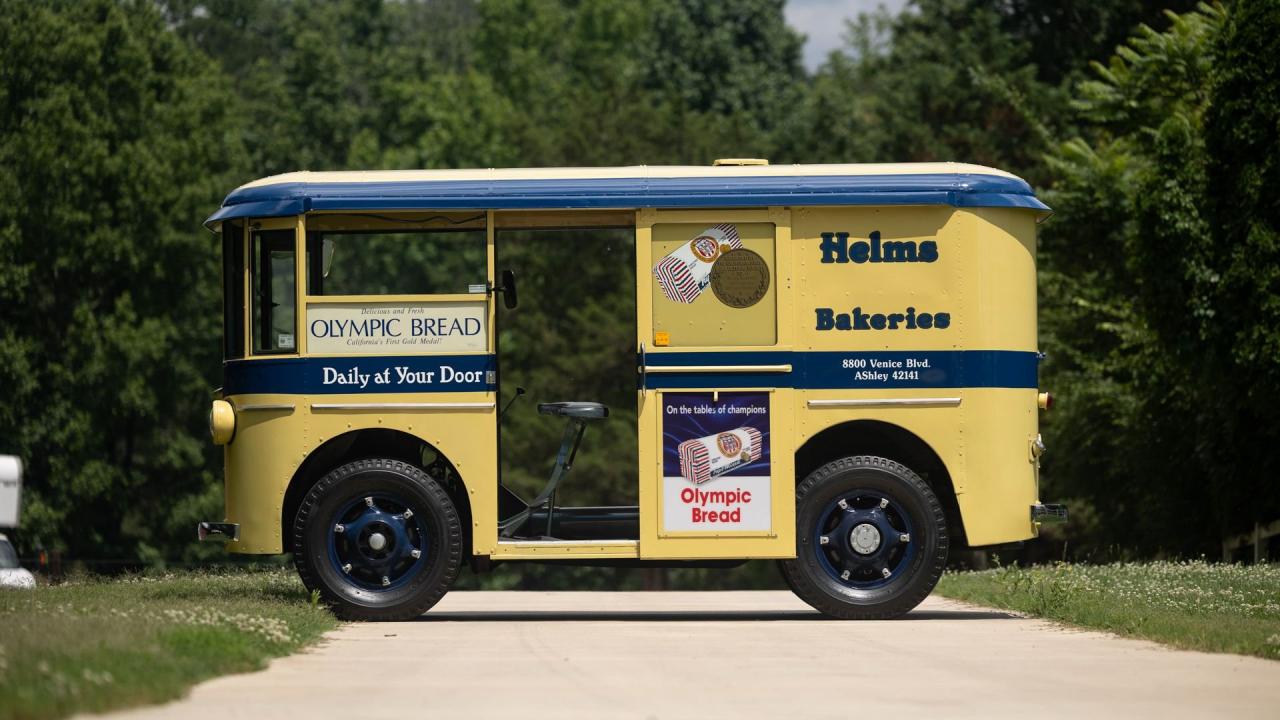 1936 Divco-Twin Coach Helms Delivery Van