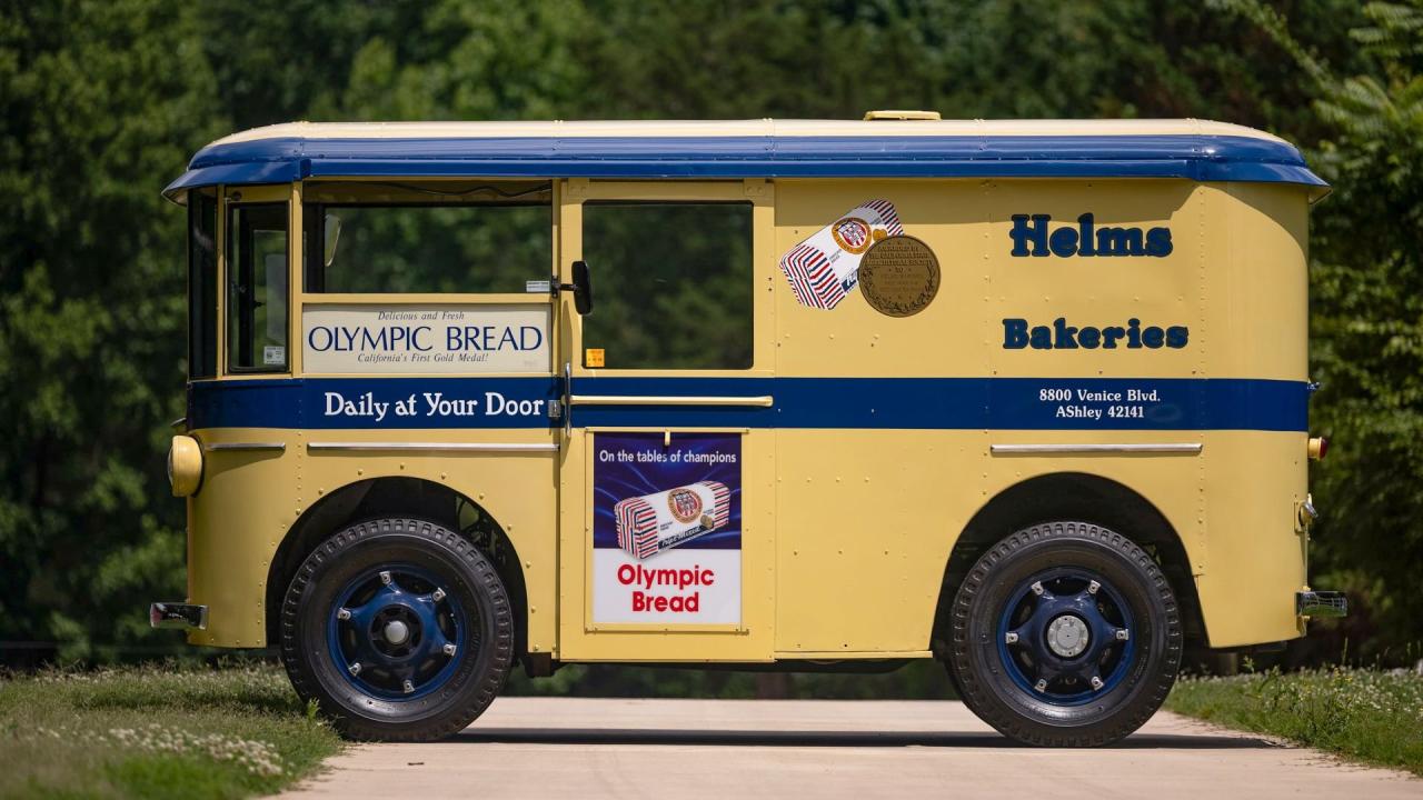 1936 Divco-Twin Coach Helms Delivery Van