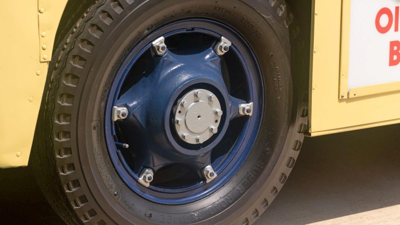 1936 Divco-Twin Coach Helms Delivery Van