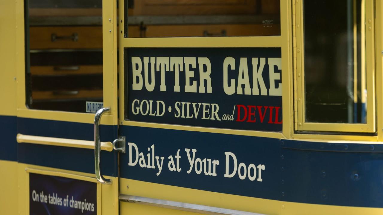 1936 Divco-Twin Coach Helms Delivery Van