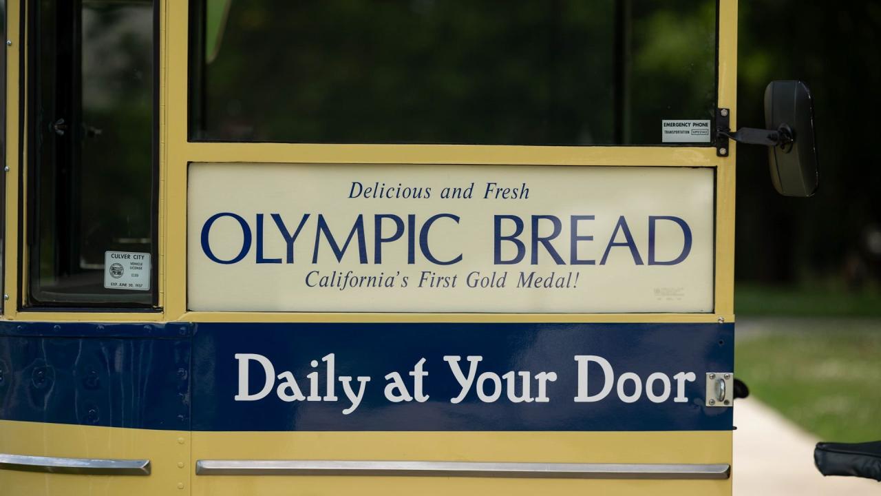 1936 Divco-Twin Coach Helms Delivery Van